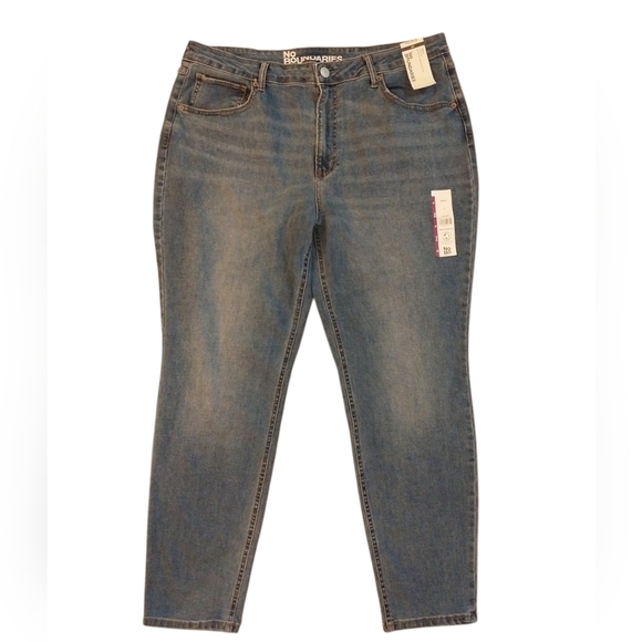 NWT Jeans No Boundaries Skinny Jeans Women's Size 20 - Picture 1 of 4